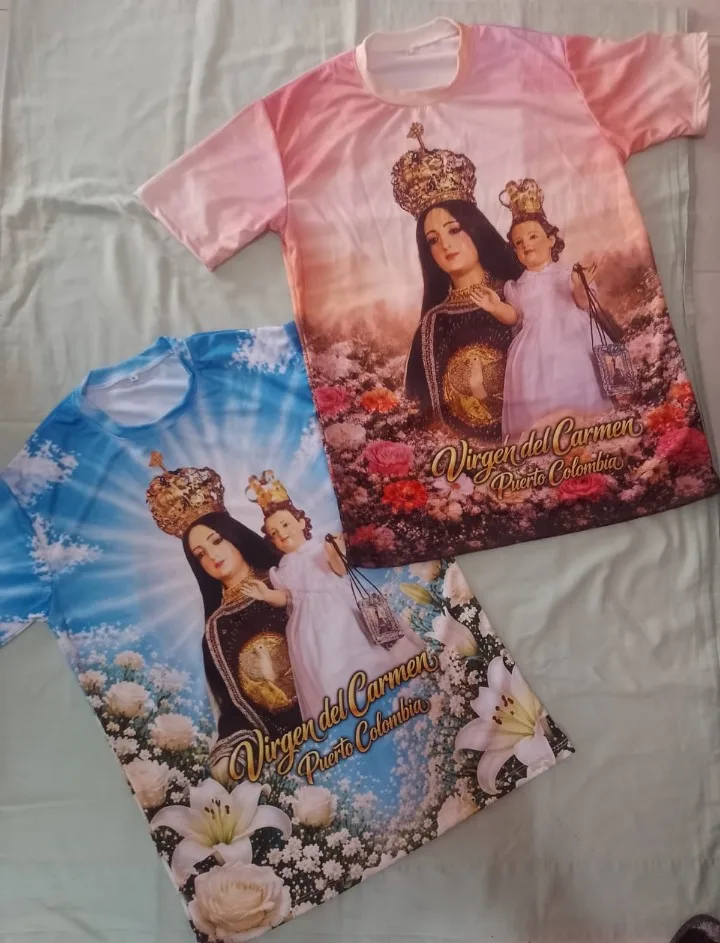 Suéter  virgen del Carmen " Atardecer  Dorada, y Luz Celestial.